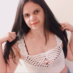 Blusa a crochet hecha a mano